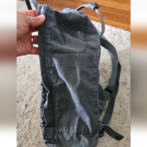 Fjallraven Kånken Gray Outdoor Lightweight Classic Durable 